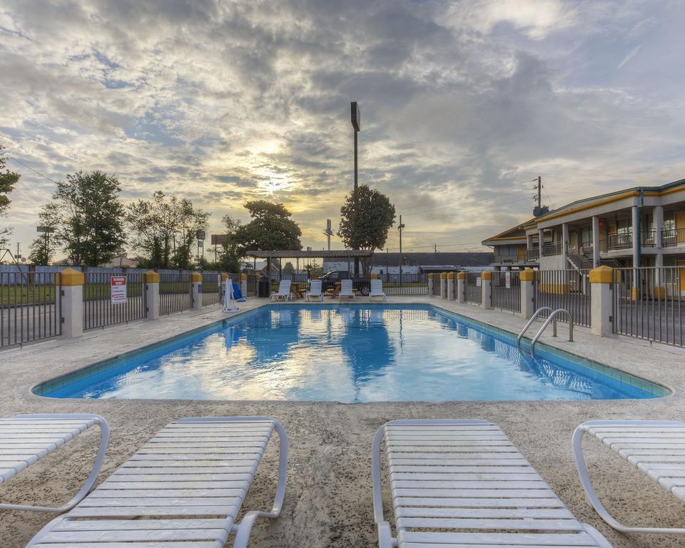 Econo Lodge Byron Eksteriør billede
