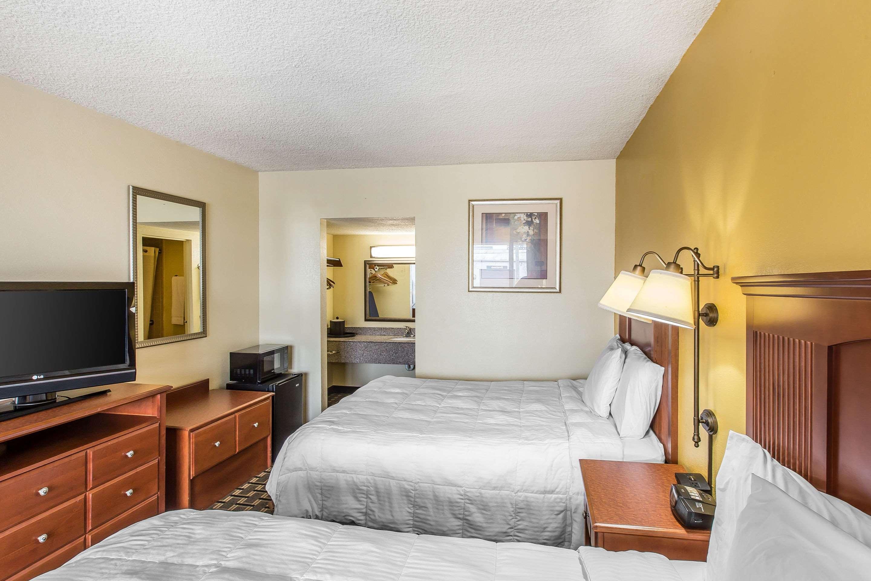 Econo Lodge Byron Eksteriør billede