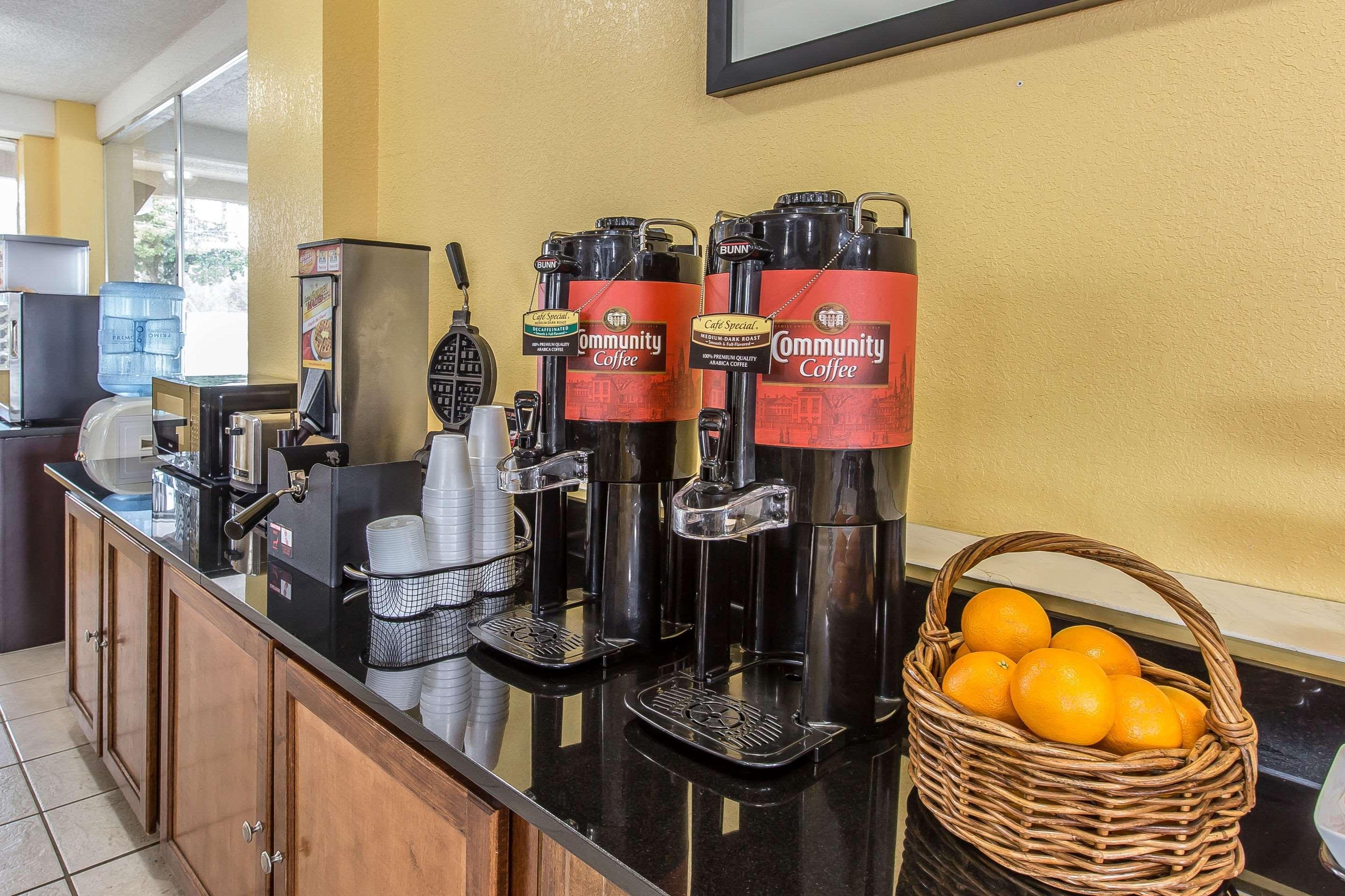 Econo Lodge Byron Eksteriør billede