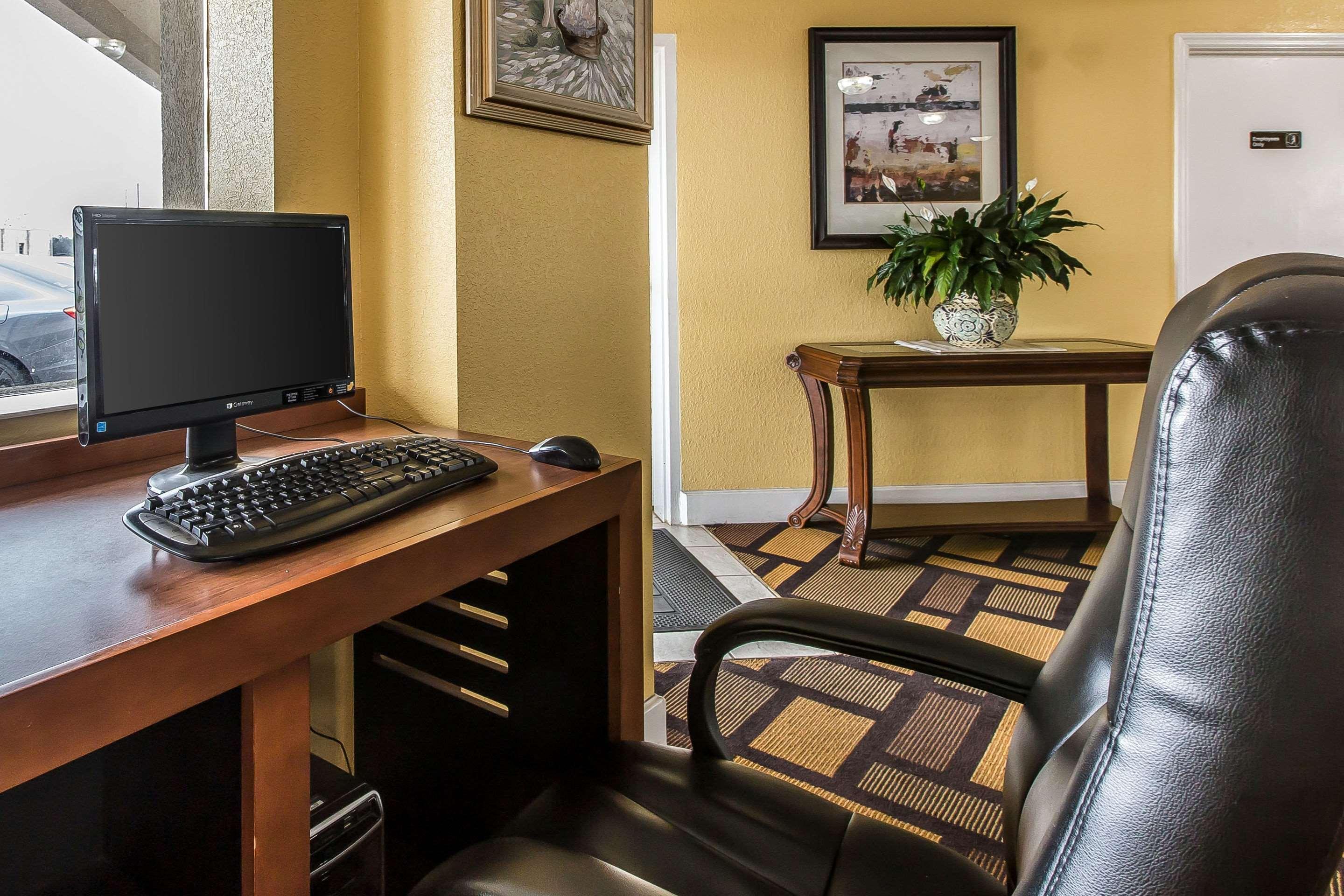 Econo Lodge Byron Eksteriør billede