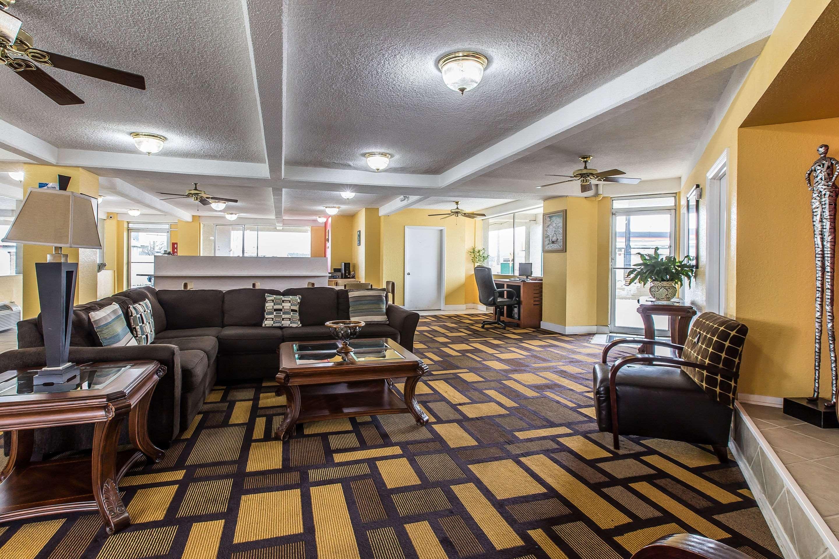 Econo Lodge Byron Eksteriør billede