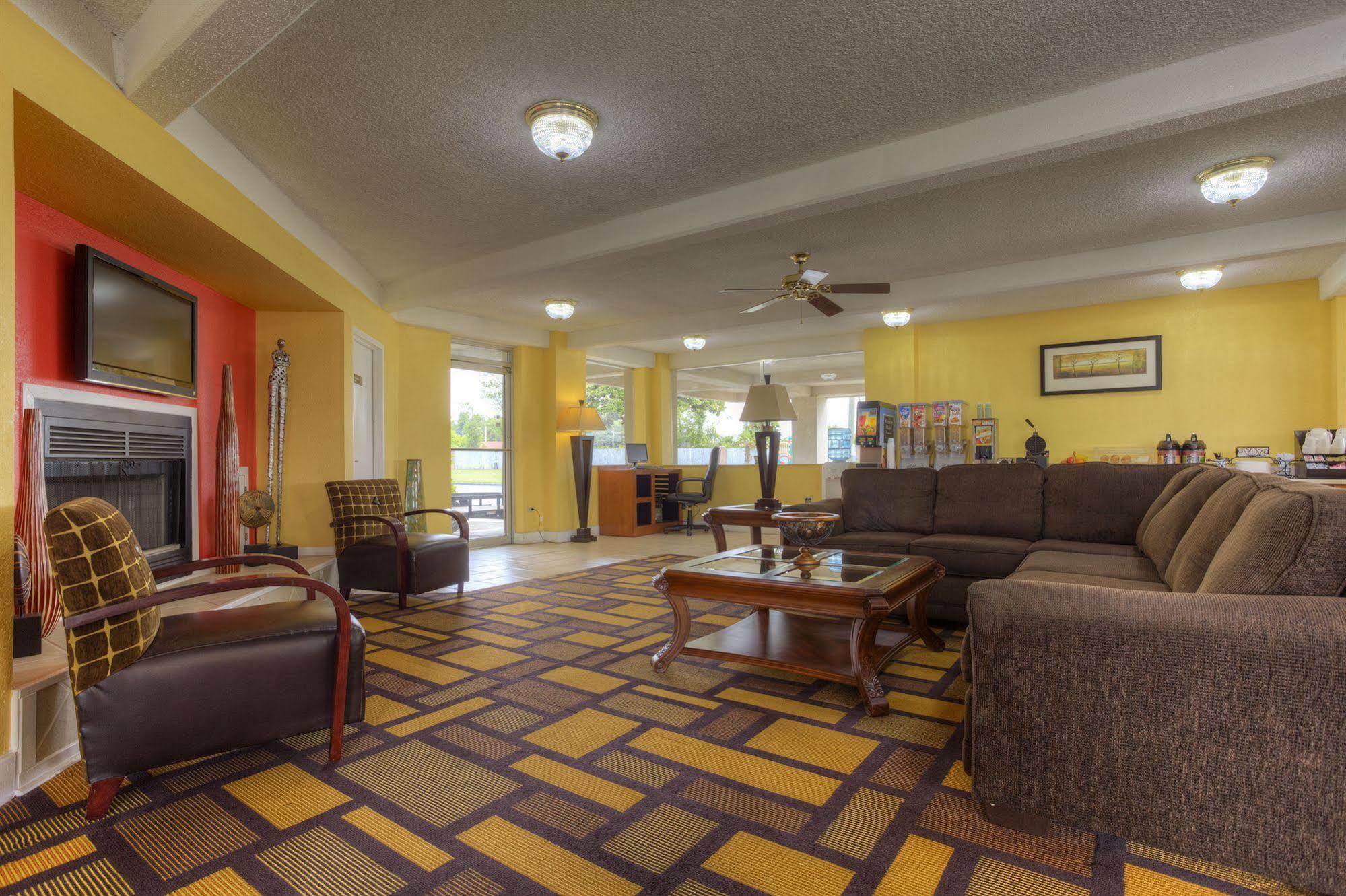Econo Lodge Byron Eksteriør billede